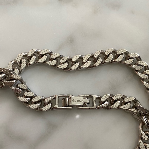 Louis Vuitton Gourmette Curb Link Necklace - Picture 8 of 10